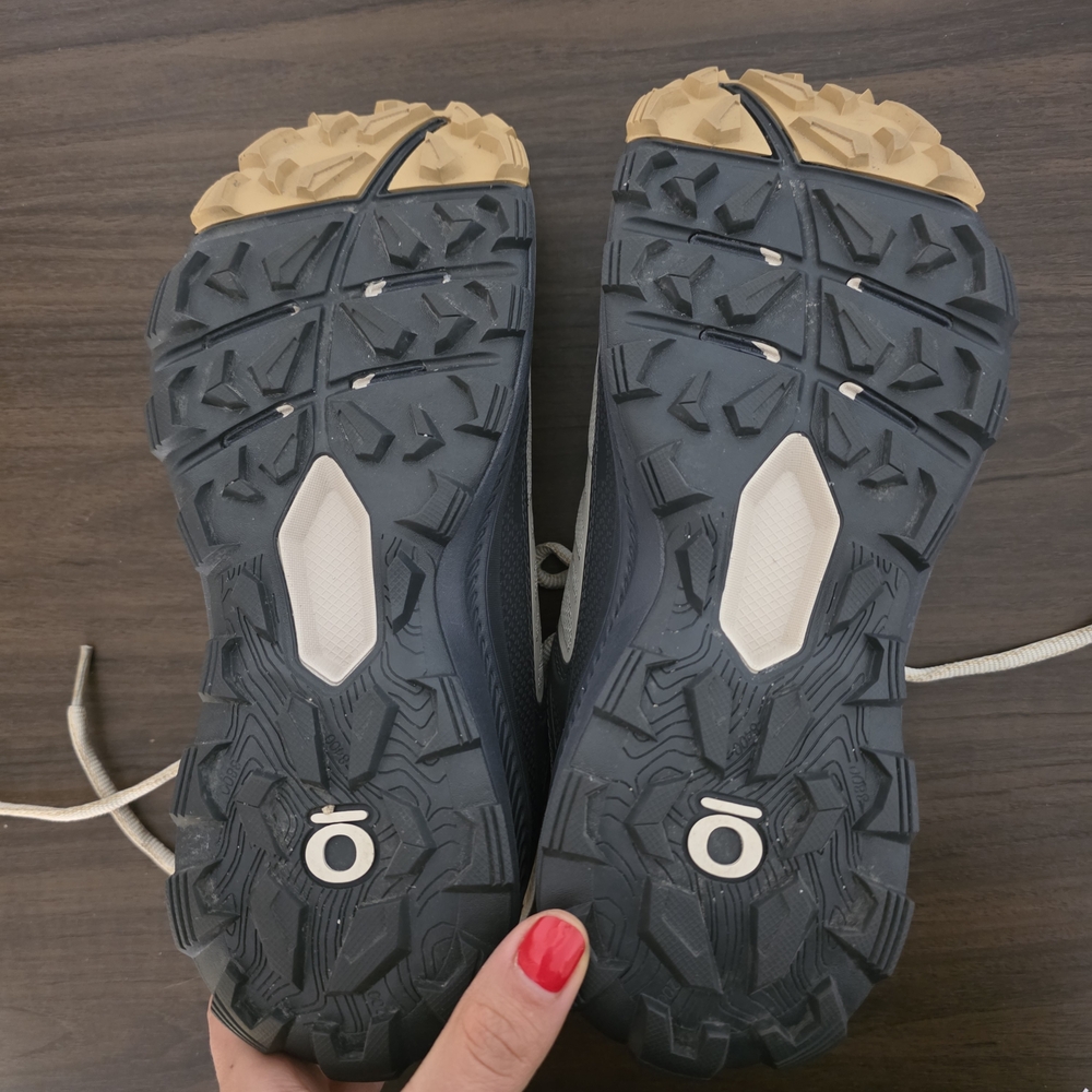 Oboz Beige and Black Hiking Shoes - Picture 5 of 5